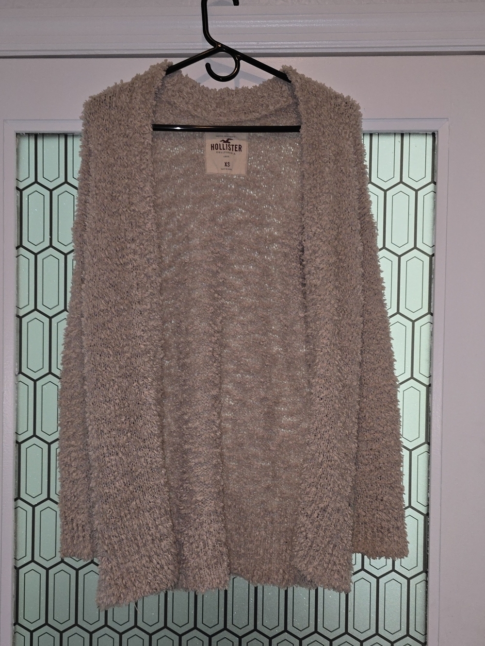 Hollister Women's Plush Open-Front Cardigan in Light Taupe